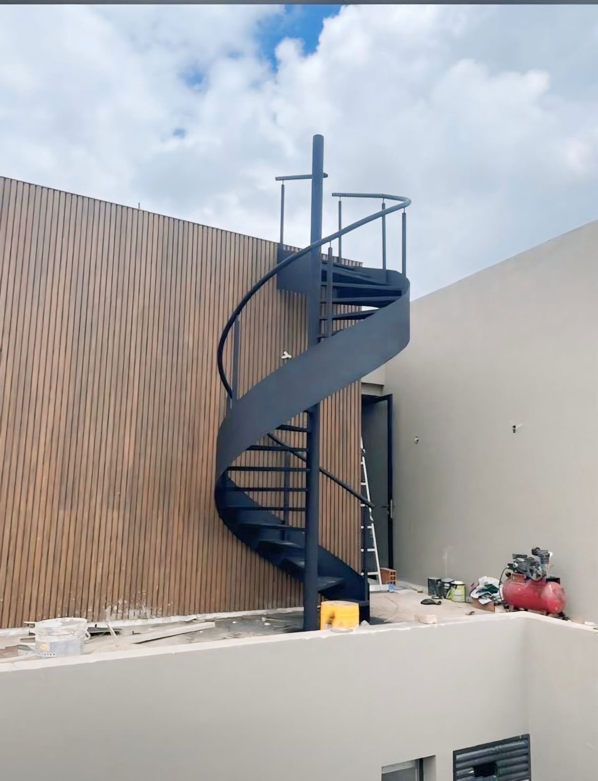 Proyecto metálico terminado